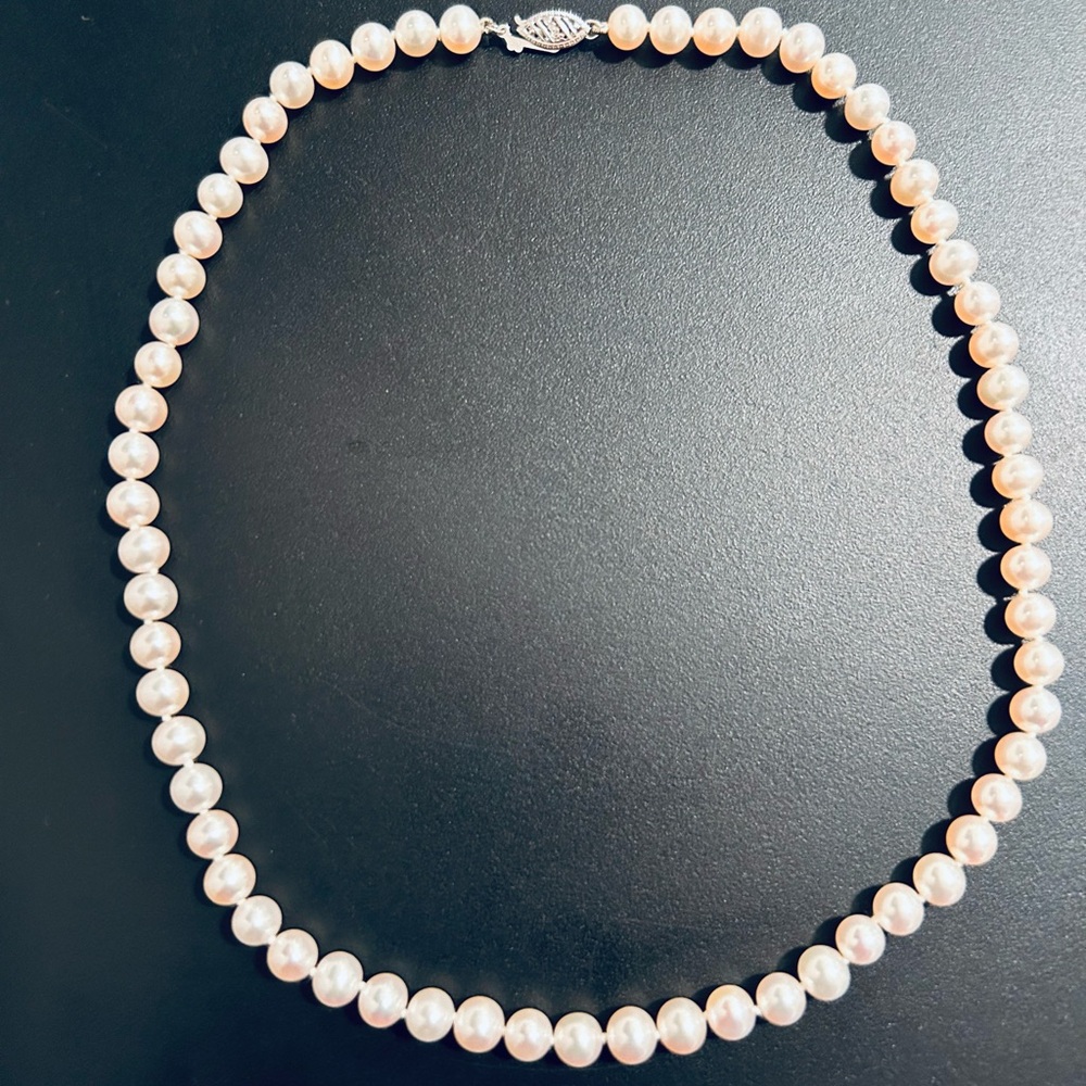 18 inch Freshwater Pearl Strand Necklace, 14k white gold clasp